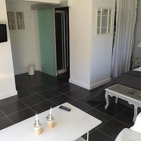 Bed & Breakfast Mas Des Limites Rognonas